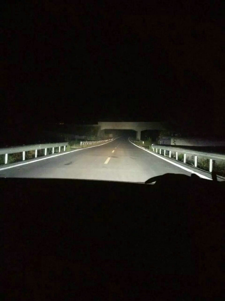 1472576100331