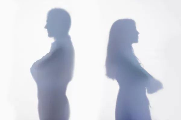 深圳专业侦探分析妻子该不该原谅出轨的老公 深圳专业侦探分析妻子该不该原谅出轨的老公