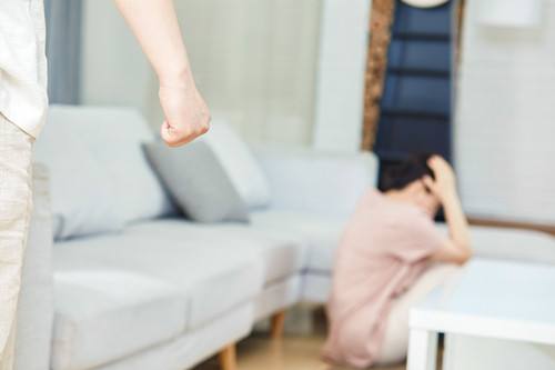 深圳可信侦探解惑发现老公出轨后女人应该怎么办? 深圳可信侦探解惑发现老公出轨后女人应该怎么办?
